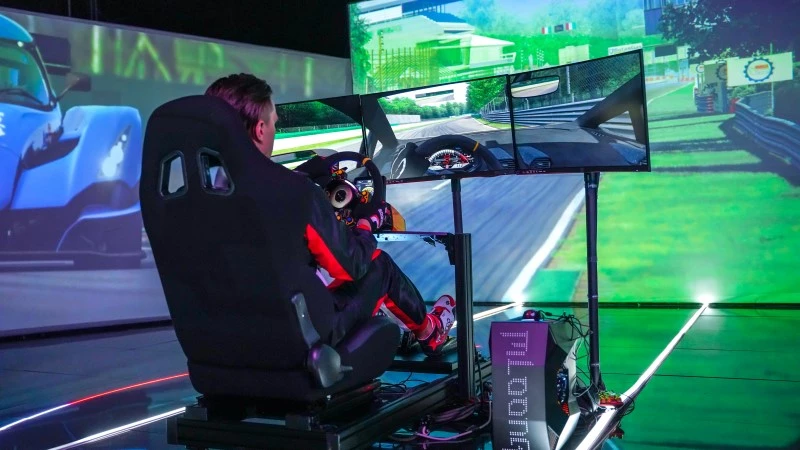 MOZA Racing simulator set-up